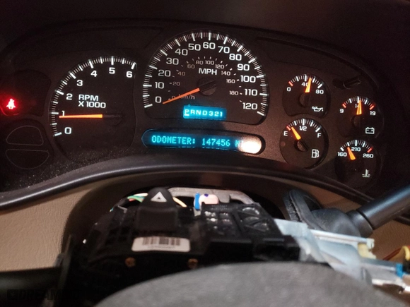 2005 GMC Yukon SLT with VIN 1GKEK13Z05R276153, listed as a Copart auction lot 73983594 with 147,456 mi miles and Salvage Title. Bid and sale history available at carsss.com. Image 9.