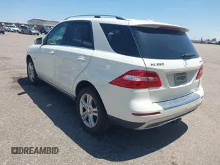 2012 Mercedes-Benz M 350 with VIN 4JGDA5HB0CA002486, listed as a IAAI auction lot 42638591 with 80,754 mi miles and . Bid and sale history available at DreamBid. Image 3.