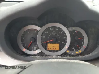 2012 Toyota RAV4 с VIN 2T3BF4DV5CW220268, выставлен на аукционе Copart как лот 57981335 с пробегом 196 728 миль миль и Списание • Salvage title. История ставок и продаж доступна на DreamBid. Изображение 9.