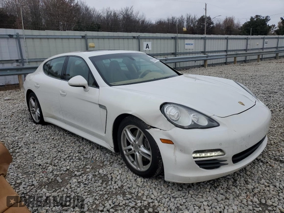 2012 Porsche Panamera z VIN WP0AA2A78CL011534, wystawiony jako Copart lot #82832404 z przebiegiem 136 808 mil mil oraz Szkoda całkowita • Salvage title. Historia ofert i sprzedaży dostępna na DreamBid. Obrazek 4.