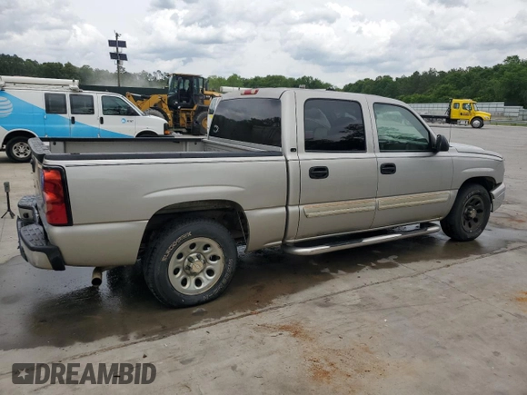 2007 Chevrolet Silverado 1500 LS with VIN 2GCEC13V871156523, listed as a Copart auction lot 53864385 with 385,053 mi miles and Salvage Title. Bid and sale history available at DreamBid. Image 3.