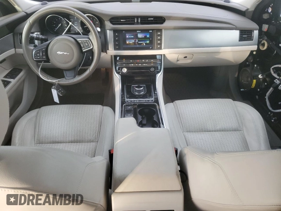 2017 Jaguar XF 35t Prestige with VIN SAJBE4BV6HCY47613, listed as a Copart auction lot 85632134 with 71,931 mi miles and Salvage Title. Bid and sale history available at carsss.com. Image 8.