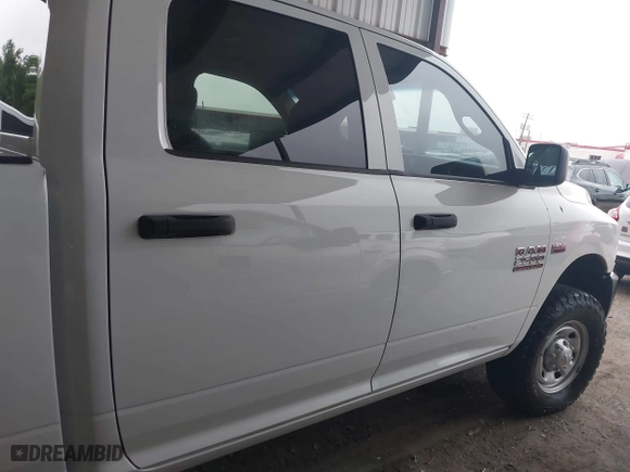 2018 Ram 2500 Tradesman with VIN 3C6TR5CTXJG274820, listed as a IAAI auction lot 42082295 with 1 mi miles. Bid and sale history available at carsss.com. Image 13.