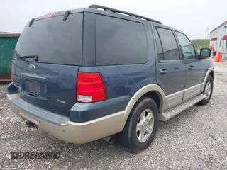 2005 Ford Expedition Eddie Bauer with VIN 1FMFU17525LA87052, listed as a IAAI auction lot 42042940 with 226,105 mi miles and . Bid and sale history available at DreamBid. Image 4.