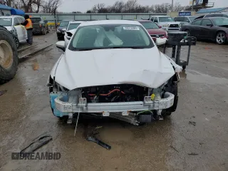 2019 Ford Fusion Hybrid SE with VIN 3FA6P0LU4KR157950, listed as a Copart auction lot 38016003 with 0 mi miles. Bid and sale history available at carsss.com. Image 5.