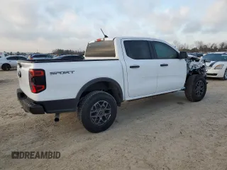2024 Ford Ranger XLT with VIN 1FTER4GH9RLE42284, listed as a Copart auction lot 44417595 with 2,525 mi miles and Salvage Title. Bid and sale history available at carsss.com. Image 3.