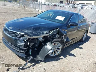 2018 Kia Optima EX with VIN 5XXGU4L38JG187309, listed as a IAAI auction lot 42017183 with 82,426 mi miles and . Bid and sale history available at carsss.com. Image 2.