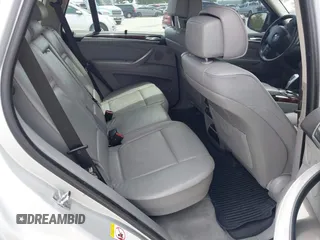2008 BMW X5 3.0si z VIN 5UXFE43508L036578, wystawiony jako IAAI lot #41942235 z przebiegiem 146 742 mil mil oraz . Historia ofert i sprzedaży dostępna na DreamBid. Obrazek 8.