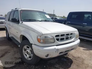2000 Ford Explorer z VIN 1FMZU75E7YZA75919, wystawiony jako IAAI lot #41809772 z przebiegiem 244 787 mil mil oraz . Historia ofert i sprzedaży dostępna na DreamBid. Obrazek 1.