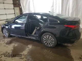 2025 Nissan Altima SV with VIN 1N4BL4DW5SN331724, listed as a Copart auction lot 45420375 with 13,707 mi miles and Salvage Title. Bid and sale history available at DreamBid. Image 2.