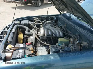 1998 Toyota 4Runner SR5 z VIN JT3HN86R2W0171662, wystawiony jako IAAI lot #42922525 z przebiegiem 246 504 mil mil oraz . Historia ofert i sprzedaży dostępna na DreamBid. Obrazek 22.