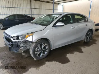 2021 Kia Forte LXS z VIN 3KPF24AD7ME270014, wystawiony jako Copart lot #66052445 z przebiegiem 66 070 mil mil oraz Czysty tytuł • Clean title. Historia ofert i sprzedaży dostępna na DreamBid. Obrazek 1.