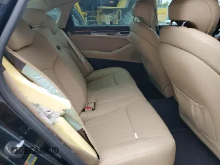 2017 Genesis G80 3.8L z VIN KMHGN4JE0HU180808, wystawiony jako Copart lot #52796555 z przebiegiem 81 598 mil mil oraz Szkody całkowita. Historia ofert i sprzedaży dostępna na DreamBid. Obrazek 10.
