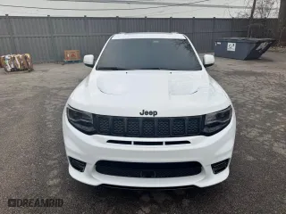 2021 Jeep Grand Cherokee SRT with VIN 1C4RJFDJXMC768325, listed as a Copart auction lot 52925255 with 14,833 mi miles and Clean Title. Bid and sale history available at carsss.com. Image 5.