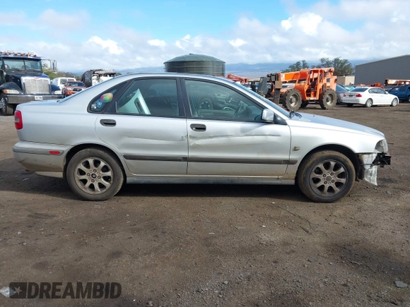 2000 Volvo S40 с VIN YV1VS2555YF537112, выставлен на аукционе IAAI как лот 41421614 с пробегом 79 308 миль миль и . История ставок и продаж доступна на DreamBid. Изображение 14.