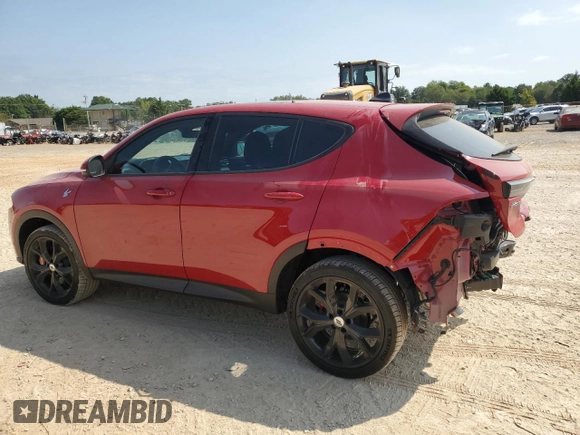 2024 Dodge Hornet GT Plus with VIN ZACNDFANXR3A38888, listed as a Copart auction lot 70686114 with 523 mi miles and Salvage title. Bid and sale history available at DreamBid. Image 2.
