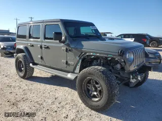 2018 Jeep Wrangler Unlimited Sahara with VIN 1C4HJXEG4JW321732, listed as a Copart auction lot 44055535 with 61,192 mi miles and Salvage Title. Bid and sale history available at carsss.com. Image 4.
