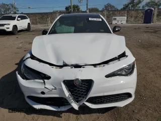 2023 Alfa Romeo Giulia Veloce with VIN ZARFANBN0P7670975, listed as a Copart auction lot 87671475 with 33,095 mi miles and Non repairable. Bid and sale history available at DreamBid. Image 5.