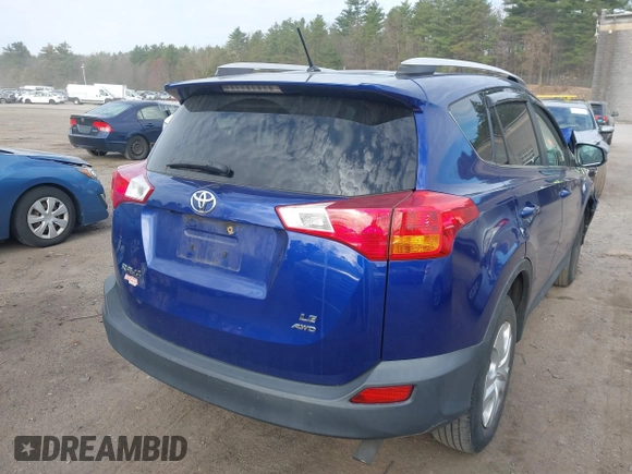 2015 Toyota RAV4 LE with VIN 2T3BFREV0FW408275, listed as a IAAI auction lot 42031636 with 118,200 mi miles and . Bid and sale history available at carsss.com. Image 4.