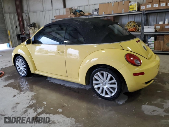 2008 Volkswagen Beetle SE with VIN 3VWRF31Y28M402071, listed as a Copart auction lot 45290245 with 127,889 mi miles and Salvage title. Bid and sale history available at DreamBid. Image 2.