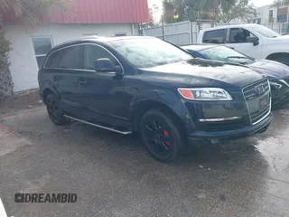 2007 Audi Q7 Premium with VIN WA1BY74L47D089762, listed as a IAAI auction lot 41394923 with 134,208 mi miles. Bid and sale history available at carsss.com. Image 1.