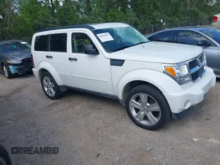 2008 Dodge Nitro SXT z VIN 1D8GU28K18W244044, wystawiony jako IAAI lot #42155014 z przebiegiem 80 837 mil mil oraz . Historia ofert i sprzedaży dostępna na DreamBid. Obrazek 1.