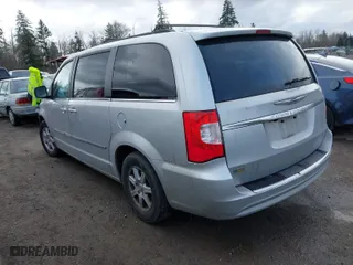2012 Chrysler Town & Country Touring with VIN 2C4RC1BG3CR330644, listed as a IAAI auction lot 41828904 with 193,846 mi miles. Bid and sale history available at carsss.com. Image 3.