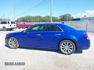 2018 Chrysler 300 Limited z VIN 2C3CCAEG8JH243461, wystawiony jako IAAI lot #42276459 z przebiegiem 111 750 mil mil oraz . Historia ofert i sprzedaży dostępna na DreamBid. Obrazek 14.