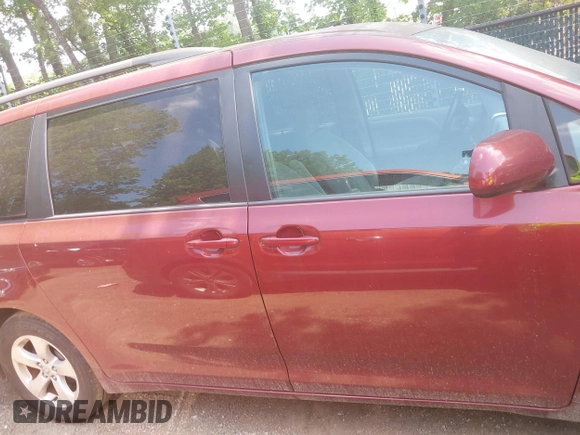 2015 Toyota Sienna LE AAS with VIN 5TDKK3DC5FS576035, listed as a IAAI auction lot 42579218 with 199,664 mi miles and . Bid and sale history available at DreamBid. Image 13.