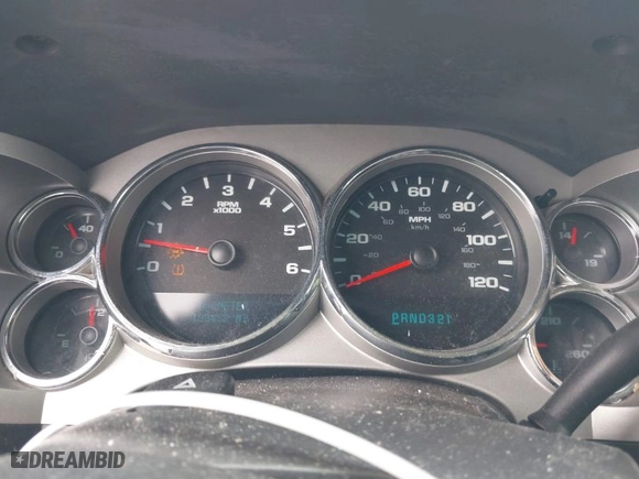 2008 Chevrolet Silverado 1500 LT w/1LT with VIN 3GCEK13J18G281131, listed as a IAAI auction lot 41715224 with 193,458 mi miles. Bid and sale history available at carsss.com. Image 7.