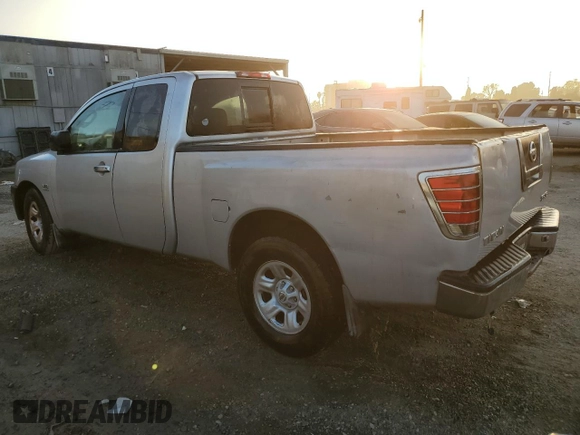 2004 Nissan Titan SE with VIN 1N6AA06A74N547323, listed as a Copart auction lot 41538275 with 220,407 mi miles and Clean Title. Bid and sale history available at carsss.com. Image 2.