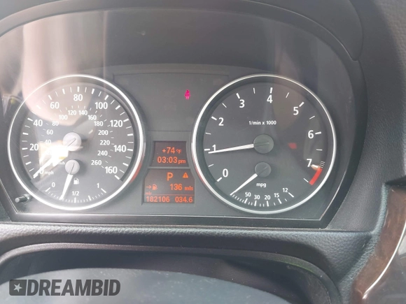 2006 BMW 3 Series 325i with VIN WBAVB13536KX69521, listed as a IAAI auction lot 41832395 with 182,106 mi miles. Bid and sale history available at carsss.com. Image 7.