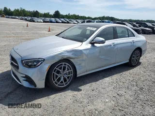 2021 Mercedes-Benz E 350 z VIN W1KZF8EB8MA905154, wystawiony jako Copart lot #57207645 z przebiegiem 66 725 mil mil oraz Szkoda całkowita • Salvage title. Historia ofert i sprzedaży dostępna na DreamBid. Obrazek 1.