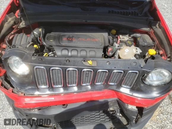 2018 Jeep Renegade Latitude z VIN ZACCJABB0JPG71260, wystawiony jako Copart lot #54177035 z przebiegiem 106 040 mil mil oraz Szkoda całkowita • Salvage title. Historia ofert i sprzedaży dostępna na DreamBid. Obrazek 12.