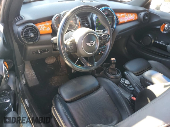 2018 MINI Hardtop Cooper S with VIN WMWXP7C53J2A48284, listed as a Copart auction lot 84678624 with 158,683 mi miles and Salvage Title. Bid and sale history available at DreamBid. Image 8.