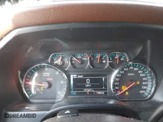 2015 Chevrolet Silverado 1500 High Country with VIN 3GCUKTEJXFG320011, listed as a IAAI auction lot 41366273 with 157,947 mi miles. Bid and sale history available at carsss.com. Image 7.