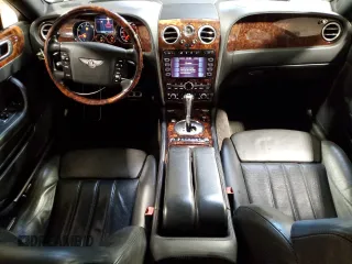 2006 Bentley Flying Spur with VIN SCBBR53W76C034894, listed as a Copart auction lot 83219304 with 76,725 mi miles and Salvage Title. Bid and sale history available at DreamBid. Image 8.