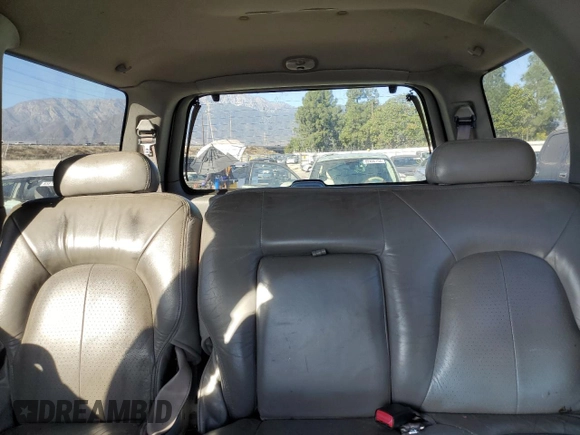 1998 Ford Expedition XLT with VIN 1FMRU17L4WLB16662, listed as a Copart auction lot 85239524 with 255,214 mi miles and Clean Title. Bid and sale history available at carsss.com. Image 10.