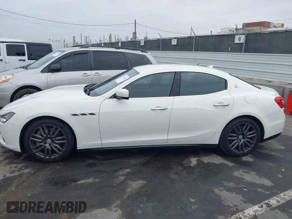2015 Maserati Ghibli z VIN ZAM57XSA3F1154376, wystawiony jako IAAI lot #42373053 z przebiegiem 81 523 mil mil oraz . Historia ofert i sprzedaży dostępna na DreamBid. Obrazek 14.