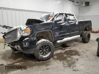 2015 GMC Sierra 2500HD available WiFi Denali with VIN 1GT120E8XFF623628, listed as a Copart auction lot 85371244 with 0 mi miles and Salvage Title. Bid and sale history available at carsss.com. Image 1.