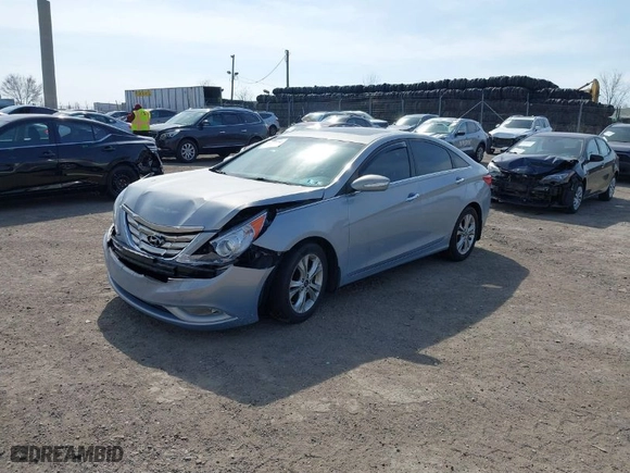 2011 Hyundai Sonata Ltd with VIN 5NPEC4AC2BH177054, listed as a IAAI auction lot 41795756 with NaN miles. Bid and sale history available at carsss.com. Image 2.