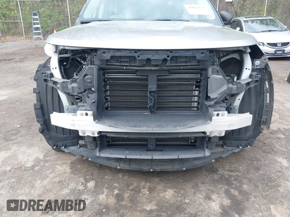 2022 Ford Explorer with VIN 1FMSK7BH9NGA08252, listed as a IAAI auction lot 42012523 with 122,293 mi miles and . Bid and sale history available at DreamBid. Image 6.
