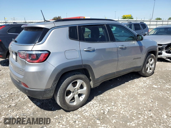 2018 Jeep Compass Latitude z VIN 3C4NJDBB6JT392821, wystawiony jako Copart lot #57628865 z przebiegiem 217 327 mil mil oraz Szkoda całkowita • Salvage title. Historia ofert i sprzedaży dostępna na DreamBid. Obrazek 3.