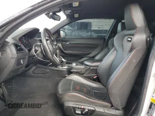 2020 BMW M2 Competition z VIN WBS2U7C08L7D69715, wystawiony jako Copart lot #85734704 z przebiegiem 73 866 mil mil oraz Szkoda całkowita • Salvage title. Historia ofert i sprzedaży dostępna na DreamBid. Obrazek 7.