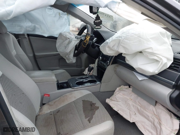 2014 Toyota Camry Hybrid LE with VIN 4T1BD1FK6EU112308, listed as a IAAI auction lot 41175963 with 116,557 mi miles. Bid and sale history available at carsss.com. Image 5.