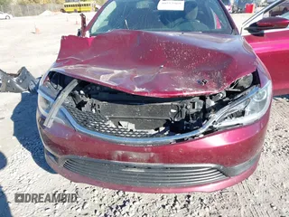 2017 Chrysler 200 Touring with VIN 1C3CCCFB3HN501353, listed as a IAAI auction lot 40552969 with 101,533 mi miles. Bid and sale history available at carsss.com. Image 6.