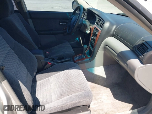 2004 Subaru Legacy Outback z VIN 4S3BH675147643413, wystawiony jako IAAI lot #42355785 z przebiegiem 211 475 mil mil oraz . Historia ofert i sprzedaży dostępna na DreamBid. Obrazek 5.