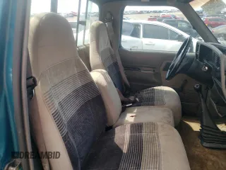 1992 Ford Ranger with VIN 1FTCR10AXNUB23337, listed as a Copart auction lot 53846484 with 624,472 mi miles and Non Repairable. Bid and sale history available at carsss.com. Image 10.