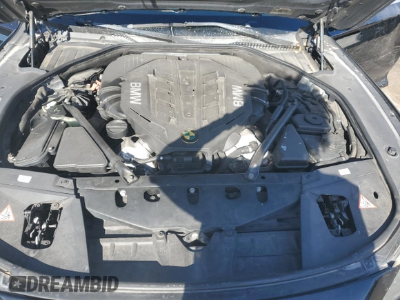 2012 BMW 7 Series 750Li xDrive с VIN WBAKC8C50CC435719, выставлен на аукционе Copart как лот 50041005 с пробегом 78 482 миль миль и Списание • Salvage title. История ставок и продаж доступна на DreamBid. Изображение 12.