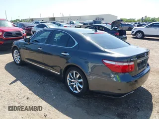 2008 Lexus LS 460 z VIN JTHBL46F185081395, wystawiony jako IAAI lot #42014942 z przebiegiem 235 101 mil mil oraz . Historia ofert i sprzedaży dostępna na DreamBid. Obrazek 3.